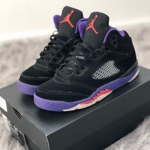 Kids Jordan 5Retro sneakers in great condition!